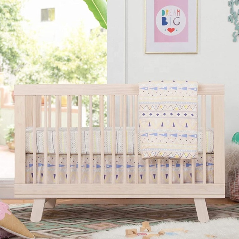 Baby Crib with Conversion Kit and Height Adjustable